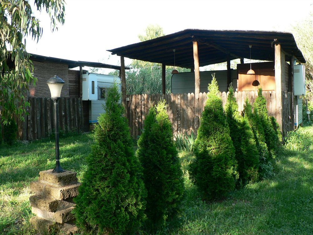 International Glamping Lago Di Bracciano Trevignano Romano Kültér fotó