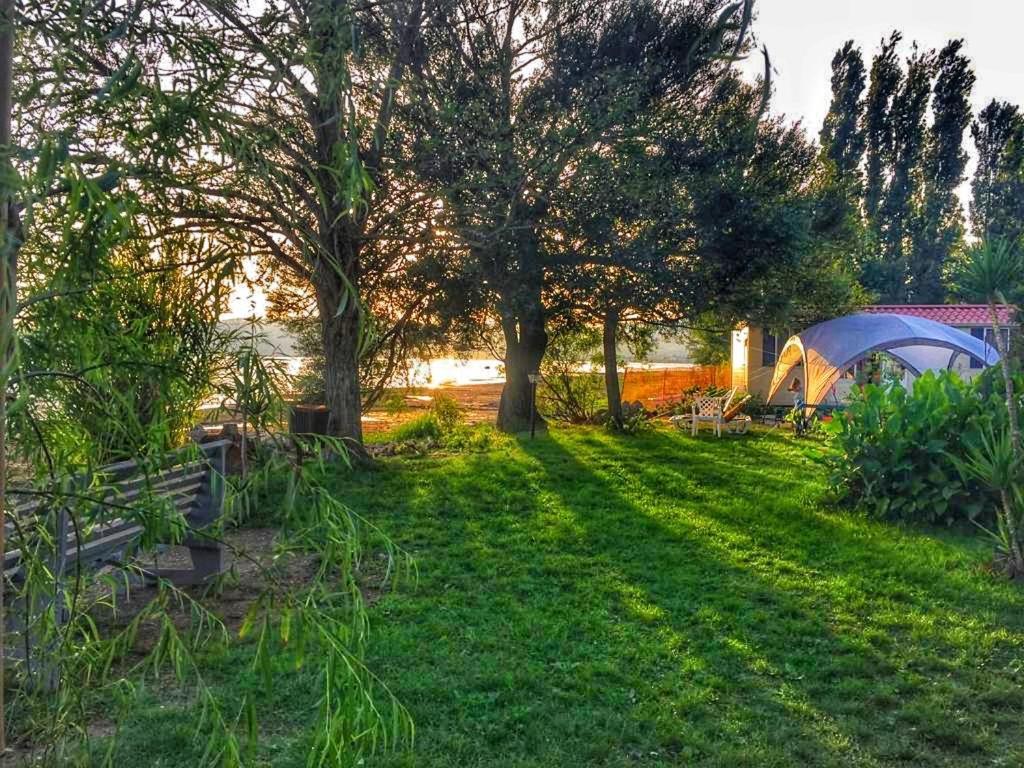 International Glamping Lago Di Bracciano Trevignano Romano Kültér fotó